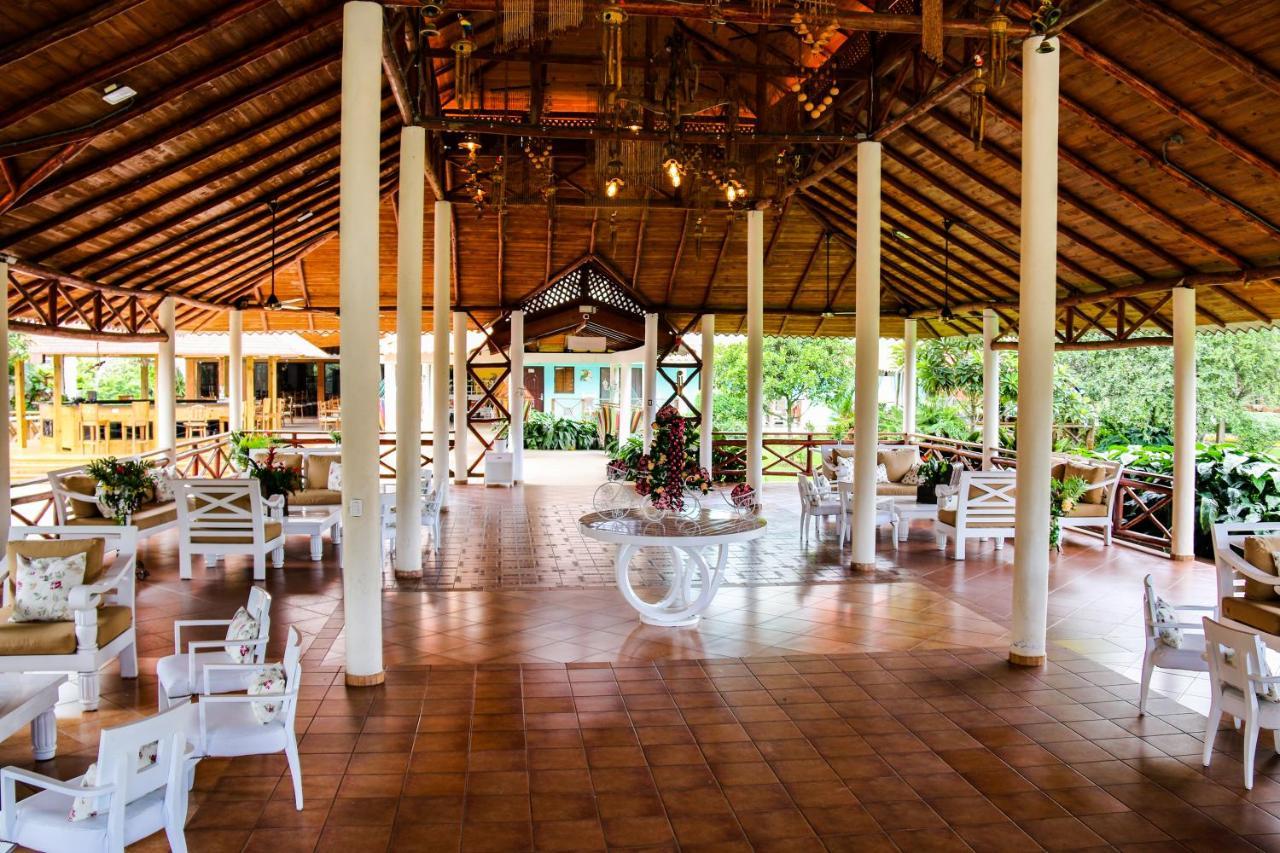 Deluxe Suites Guacamayos - Eco-Lodge & Swimming Pool Bonao Kültér fotó